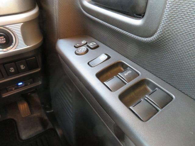 スペーシアギア ハイブリッドＸＺ　ブレーキサポート　ナビ　Ｂｌｕｅｔｏｏｔｈ　フルセグテレビ　前後ドライブレコーダー　シートヒーター　ＥＴＣ　ＬＥＤヘッドライト　禁煙車　スマートキー　サイドエアバッグ（11枚目）