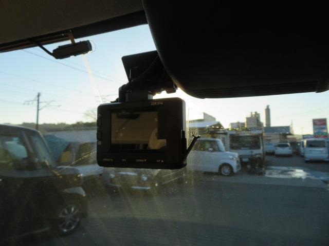 スペーシアギア ハイブリッドＸＺ　ブレーキサポート　ナビ　Ｂｌｕｅｔｏｏｔｈ　フルセグテレビ　前後ドライブレコーダー　シートヒーター　ＥＴＣ　ＬＥＤヘッドライト　禁煙車　スマートキー　サイドエアバッグ（22枚目）