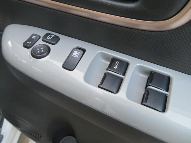 ワゴンＲスマイル ハイブリッドＸ　ブレーキサポート　純正９インチナビ　全方位カメラ　ＥＴＣ　禁煙車　フルセグテレビ　ＬＥＤヘッドライト　ＤＶＤ　シートヒーター　フォグライト　両側パワースライドドア　オートハイビーム（15枚目）