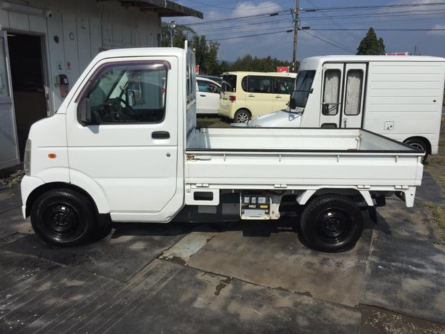 キャリイトラック 　４ＷＤ　５速車　車検Ｒ８年１１月　エアコン　パワステ（4枚目）