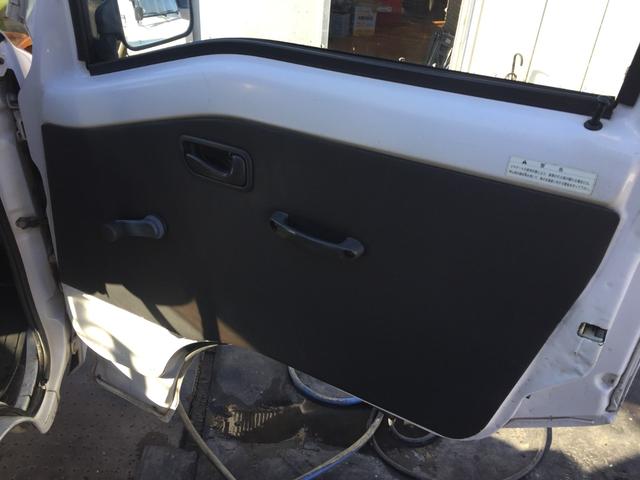 サンバートラック 　幌車　車検整備付き　オートマ車　エアコン　パワステ付き　エアバック　タイミングＢ交換済み（12枚目）