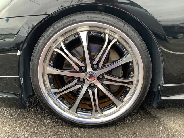 �A���~�z�C�[���̃����b�g�́u�y���v�Ɓu�f�U�C�����̍����v�ƌ����܂��B�X�`�[���ɔ�ׂăA���~�͌y�ʂȂ��߂ɁA�n���h�����쐫�̌����Ԃ̔R��ǂ��Ȃ�ƌ����Ă���܂��B