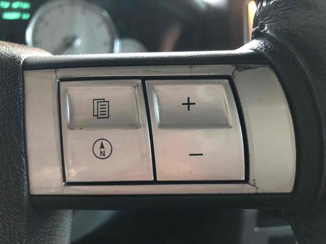 �X�e�A�����O�X�C�b�`�I�ڐ���傫�����炷���ƂȂ��{�^���̑�����s�����Ƃ��ł��܂��B