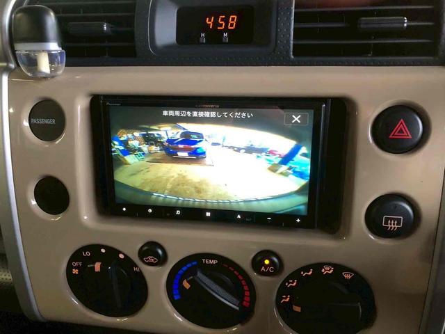 FJクルーザー カラーパッケージ 4WD ETC バックカメラ クリアランスソナー オートクルーズコントロール ナビ TV LEDヘッドランプ キーレスエントリー AT 盗難防止システム 衝突安全ボディ CD DVD再生 USB(5枚目)