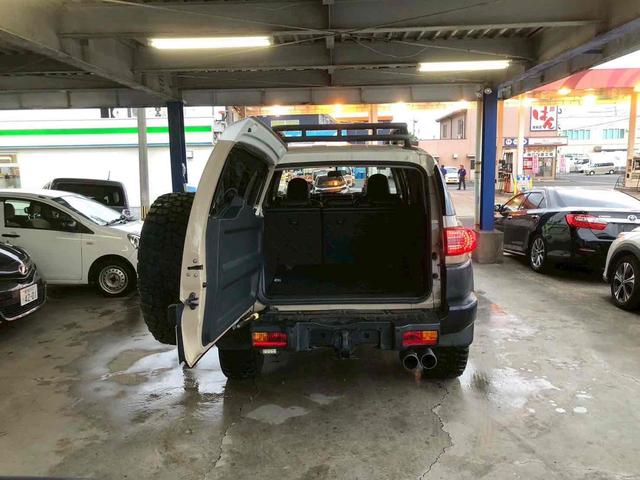 FJクルーザー カラーパッケージ 4WD ETC バックカメラ クリアランスソナー オートクルーズコントロール ナビ TV LEDヘッドランプ キーレスエントリー AT 盗難防止システム 衝突安全ボディ CD DVD再生 USB(38枚目)