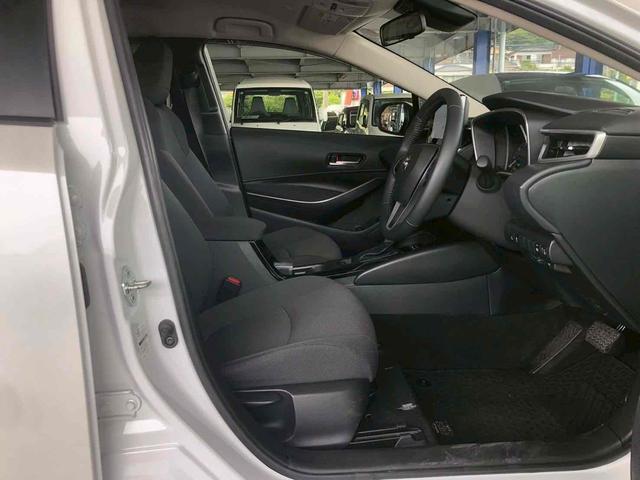 カローラツーリング ハイブリッド　Ｇ　ドライブレコーダー　ＥＴＣ　バックカメラ　ＴＶ　オートクルーズコントロール　レーンアシスト　衝突被害軽減システム　オートマチックハイビーム　オートライト　ＬＥＤヘッドランプ　スマートキー　１００Ｖ電源（33枚目）