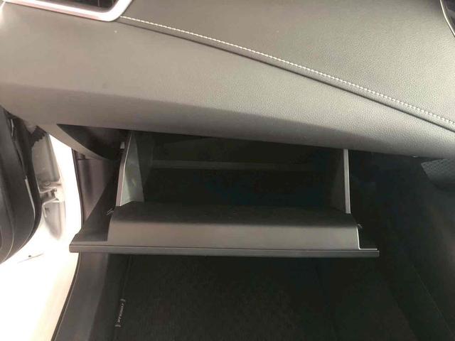 カローラツーリング ハイブリッド　Ｇ　ドライブレコーダー　ＥＴＣ　バックカメラ　ＴＶ　オートクルーズコントロール　レーンアシスト　衝突被害軽減システム　オートマチックハイビーム　オートライト　ＬＥＤヘッドランプ　スマートキー　１００Ｖ電源（47枚目）