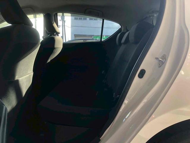 アクア Ｓ　ＥＴＣ　バックカメラ　ＴＶ　オートライト　スマートキー　電動格納ミラー　ＣＶＴ　盗難防止システム　衝突安全ボディ　ＡＢＳ　ＥＳＣ　ＣＤ　ＤＶＤ再生　ＵＳＢ　Ｂｌｕｅｔｏｏｔｈ　エアコン（34枚目）