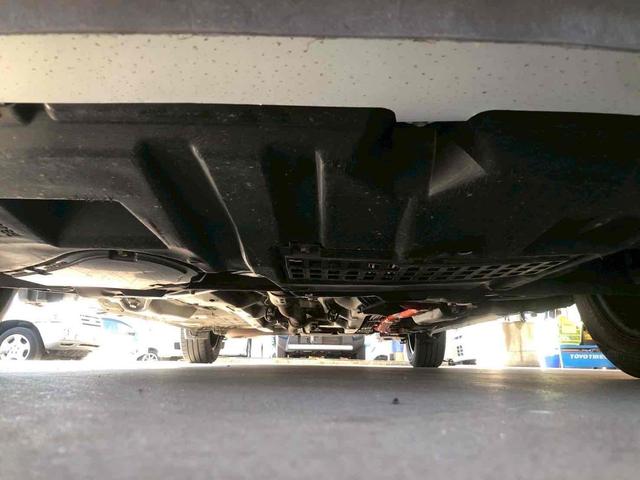 アクア Ｓ　ＥＴＣ　バックカメラ　ＴＶ　オートライト　スマートキー　電動格納ミラー　ＣＶＴ　盗難防止システム　衝突安全ボディ　ＡＢＳ　ＥＳＣ　ＣＤ　ＤＶＤ再生　ＵＳＢ　Ｂｌｕｅｔｏｏｔｈ　エアコン（43枚目）