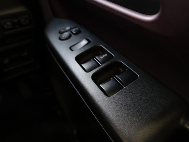 スペーシアカスタム カスタム　ＨＹＢＲＩＤ　ＸＳターボ　ＦＦ　ＣＶＴ　軽量衝撃吸収ボディー　ＴＥＣＴ〈テクト〉・デュアルセンサーブレーキサポートＩＩ・誤発進抑制機能・後方誤発進抑制機能・低速時ブレーキサポート（前進・後退）・パーキングセンサー（フロント・リヤ）（50枚目）