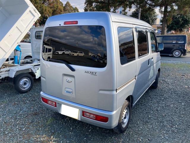 軽バン 両側スライドドア 純正CD エアコン パワーステアリング パワーウィンドウ 運転席エアバッグ 助手席エアバッグ AT キーレスエントリー(12枚目)
