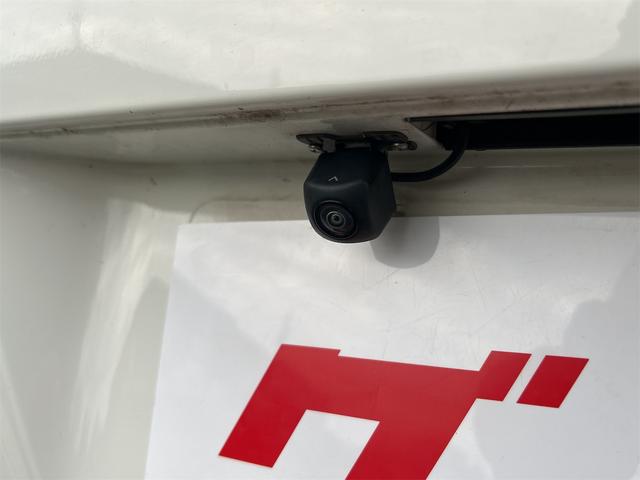 ハイゼットカーゴ 　４ＷＤ　ＡＴ　衝突被害軽減システム　ＥＴＣ　ナビ　バックカメラ　両側スライドドア　アイドリングストップ　オートマチックハイビーム　ＥＳＣ　エアコン　パワーステアリング　パワーウィンドウ（14枚目）