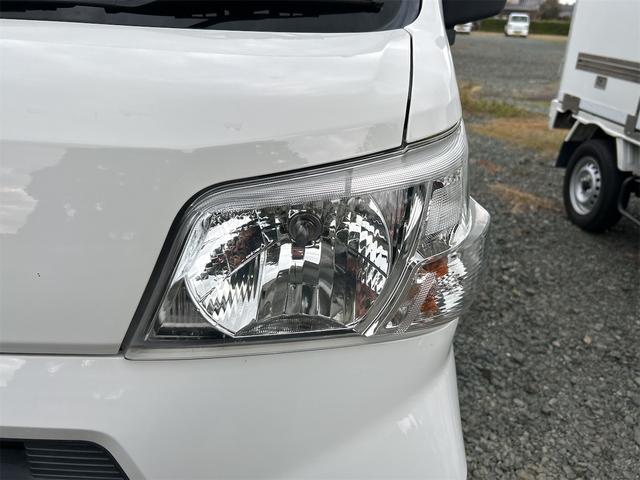 ハイゼットカーゴ 　４ＷＤ　ＡＴ　衝突被害軽減システム　ＥＴＣ　ナビ　バックカメラ　両側スライドドア　アイドリングストップ　オートマチックハイビーム　ＥＳＣ　エアコン　パワーステアリング　パワーウィンドウ（22枚目）