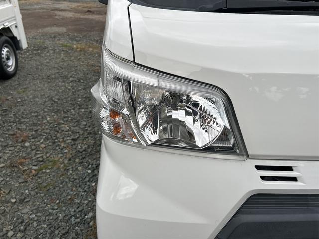 ハイゼットカーゴ 　４ＷＤ　ＡＴ　衝突被害軽減システム　ＥＴＣ　ナビ　バックカメラ　両側スライドドア　アイドリングストップ　オートマチックハイビーム　ＥＳＣ　エアコン　パワーステアリング　パワーウィンドウ（23枚目）