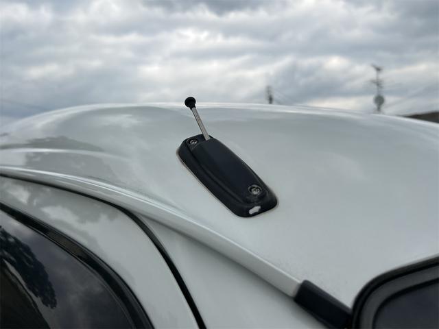 ハイゼットカーゴ 　４ＷＤ　ＡＴ　衝突被害軽減システム　ＥＴＣ　ナビ　バックカメラ　両側スライドドア　アイドリングストップ　オートマチックハイビーム　ＥＳＣ　エアコン　パワーステアリング　パワーウィンドウ（25枚目）