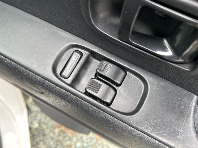 ハイゼットカーゴ 　４ＷＤ　ＡＴ　衝突被害軽減システム　ＥＴＣ　ナビ　バックカメラ　両側スライドドア　アイドリングストップ　オートマチックハイビーム　ＥＳＣ　エアコン　パワーステアリング　パワーウィンドウ（46枚目）