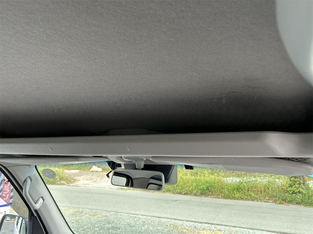 ハイゼットカーゴ 　４ＷＤ　ＡＴ　衝突被害軽減システム　ＥＴＣ　ナビ　バックカメラ　両側スライドドア　アイドリングストップ　オートマチックハイビーム　ＥＳＣ　エアコン　パワーステアリング　パワーウィンドウ（51枚目）