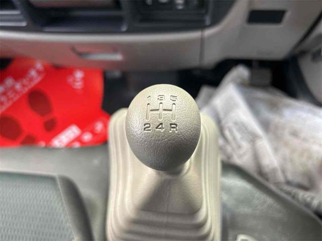 アトラストラック トラック MT 後輪ダブル ETC ナビ 電動格納ミラー エアコン パワーステアリング パワーウィンドウ(5枚目)