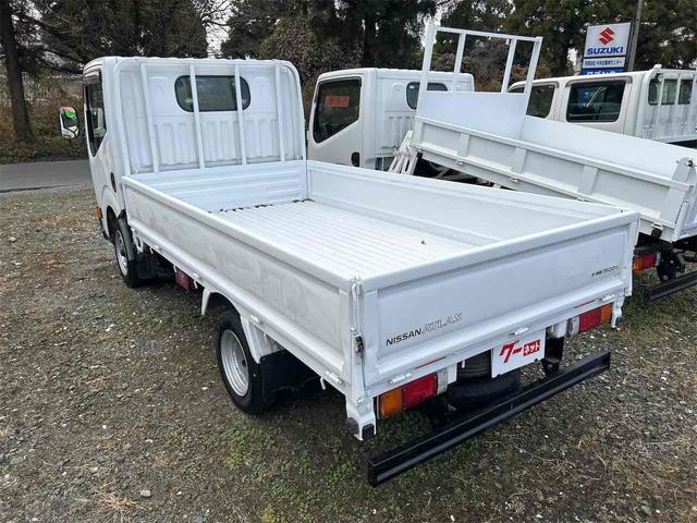 アトラストラック トラック MT 後輪ダブル ETC ナビ 電動格納ミラー エアコン パワーステアリング パワーウィンドウ(17枚目)