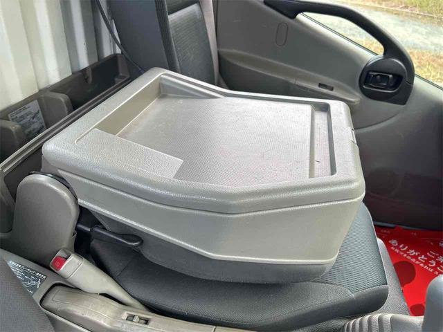 アトラストラック トラック MT 後輪ダブル ETC ナビ 電動格納ミラー エアコン パワーステアリング パワーウィンドウ(42枚目)