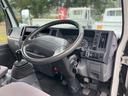 　平ボディー　積載量２０００ｋｇ　トラック　５速マニュアル　エアコン　パワーステアリング　パワーウィンドウ　運転席エアバッグ（28枚目）