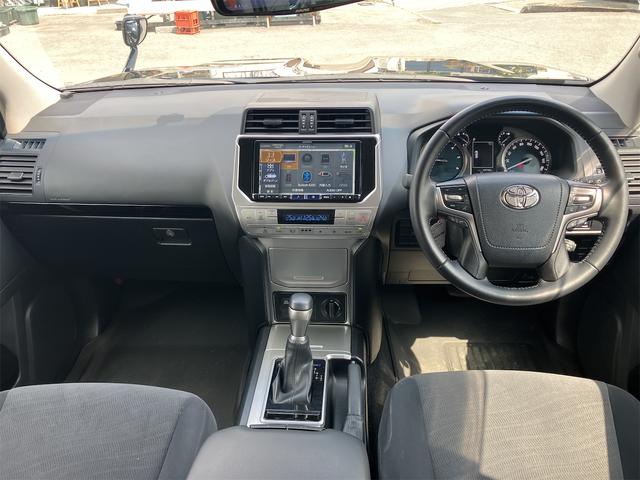 ランドクルーザープラド ＴＸ　４ＷＤ　ドライブレコーダー　ＥＴＣ　バックカメラ　クリアランスソナー　オートクルーズコントロール　レーンアシスト　衝突被害軽減システム　サンルーフ　ナビ　ＴＶ　オートマチックハイビーム　オートライト（2枚目）