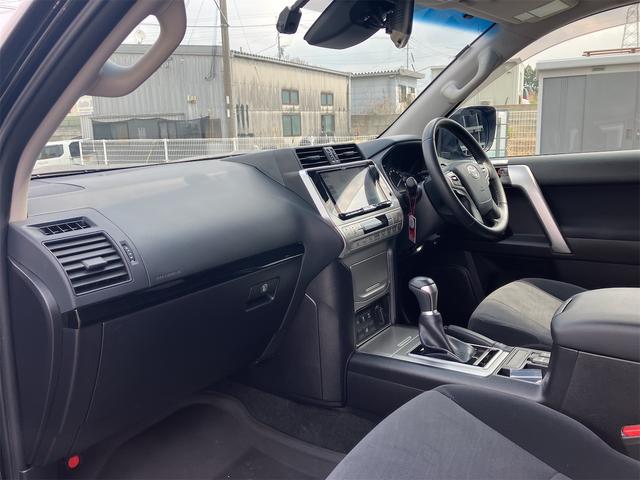 ランドクルーザープラド ＴＸ　４ＷＤ　ドライブレコーダー　ＥＴＣ　バックカメラ　クリアランスソナー　オートクルーズコントロール　レーンアシスト　衝突被害軽減システム　サンルーフ　ナビ　ＴＶ　オートマチックハイビーム　オートライト（47枚目）