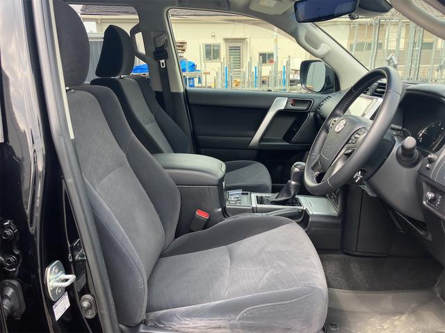 ランドクルーザープラド ＴＸ　４ＷＤ　ドライブレコーダー　ＥＴＣ　バックカメラ　クリアランスソナー　オートクルーズコントロール　レーンアシスト　衝突被害軽減システム　サンルーフ　ナビ　ＴＶ　オートマチックハイビーム　オートライト（51枚目）