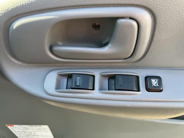 デュトロ ベースグレード 2.0t 法人ワンオーナー トランテックス ハイブロック LEDヘッドライト LEDフォグ ドライブレコーダー 6速ミッション 衝突被害軽減システム レーンキープアシスト(27枚目)