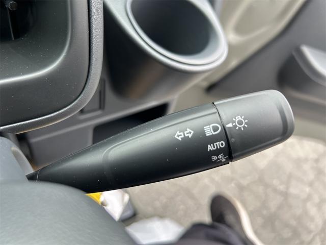 キャリイトラック ＫＣエアコン・パワステ農繁仕様　４ＷＤ　ＭＴ　デフロック付　衝突被害軽減システム　クリアランスソナー　レーンアシスト　アイドリングストップ　オートライト　エアコン　パワーステアリング　パワーウィンドウ　スズキセーフティーサポート付（7枚目）