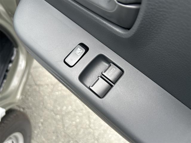 キャリイトラック ＫＣエアコン・パワステ農繁仕様　４ＷＤ　ＭＴ　デフロック付　衝突被害軽減システム　クリアランスソナー　レーンアシスト　アイドリングストップ　オートライト　エアコン　パワーステアリング　パワーウィンドウ　スズキセーフティーサポート付（11枚目）