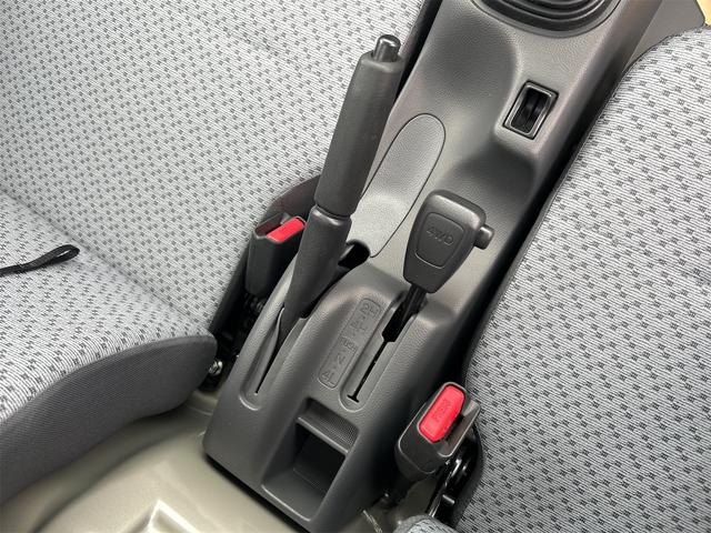 キャリイトラック ＫＣエアコン・パワステ農繁仕様　４ＷＤ　ＭＴ　デフロック付　衝突被害軽減システム　クリアランスソナー　レーンアシスト　アイドリングストップ　オートライト　エアコン　パワーステアリング　パワーウィンドウ　スズキセーフティーサポート付（45枚目）