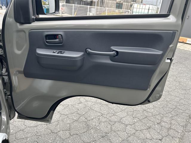 キャリイトラック ＫＣエアコン・パワステ農繁仕様　４ＷＤ　ＭＴ　デフロック付　衝突被害軽減システム　クリアランスソナー　レーンアシスト　アイドリングストップ　オートライト　エアコン　パワーステアリング　パワーウィンドウ　スズキセーフティーサポート付（49枚目）