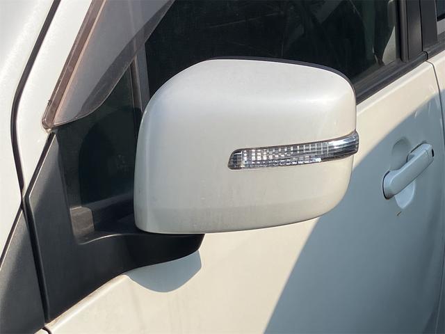 ワゴンＲスティングレー リミテッドＩＩ　ＥＴＣ　ナビ　ＴＶ　オートライト　ＨＩＤ　スマートキー　電動格納ミラー　シートヒーター　ベンチシート　ＣＶＴ　盗難防止システム　ＡＢＳ　ＣＤ　ＤＶＤ再生　ＵＳＢ　アルミホイール　衝突安全ボディ（21枚目）