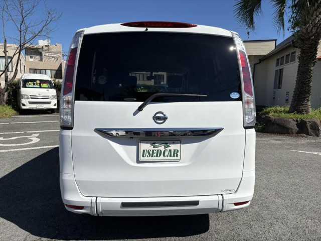 セレナ 　スロープ　車イス１名仕様　ワンオーナー　手動スロープ　ニールダウン　車いす乗降用電動ウインチ　車いす手動固定装置　両側Ｓドア　純正ナビ　フルセグＴＶ　Ｂカメラ　ＥＴＣ　前後ドラレコ　ＷＡＡＣ　禁煙車（12枚目）