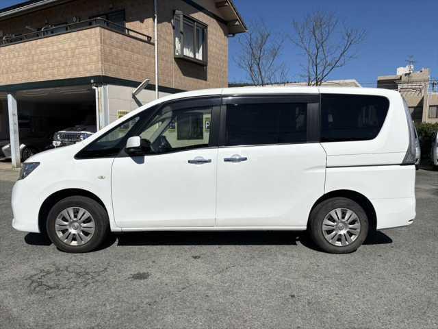 セレナ 　スロープ　車イス１名仕様　ワンオーナー　手動スロープ　ニールダウン　車いす乗降用電動ウインチ　車いす手動固定装置　両側Ｓドア　純正ナビ　フルセグＴＶ　Ｂカメラ　ＥＴＣ　前後ドラレコ　ＷＡＡＣ　禁煙車（13枚目）