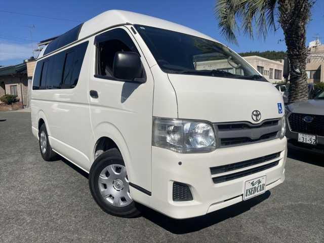 ハイエースバン 　Ｂタイプ　車いす２名＋８名の１０人乗り又はストレッチャー１名＋８名の９人乗り　スイングアームリフト　オートステップ　ＷＡＣ　ナビ　フルセグＴＶ　Ｂｌｕｅｔｏｏｔｈ　Ｂカメラ　ＥＴＣ　ドラレコ　禁煙車（10枚目）