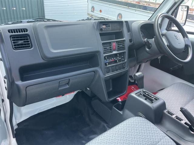 キャリイトラック KCエアコン・パワステ パートタイム4WD・オートマ・5AGS・エアコン・パワーステアリング・AM/FMラジオ・Wエアーバッグ・ABS・2nd発進・ヘッドライトレベライザー(12枚目)