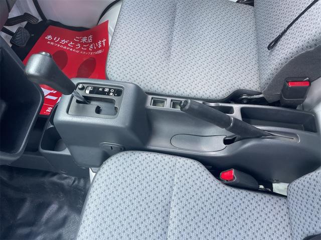 キャリイトラック KCエアコン・パワステ パートタイム4WD・オートマ・5AGS・エアコン・パワーステアリング・AM/FMラジオ・Wエアーバッグ・ABS・2nd発進・ヘッドライトレベライザー(15枚目)