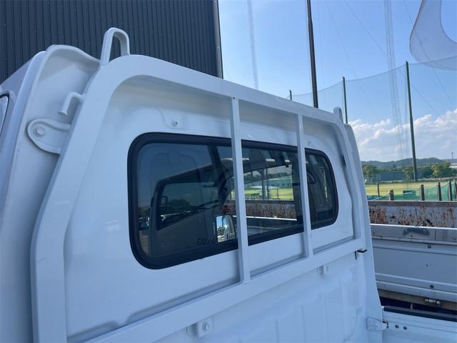 キャリイトラック KCエアコン・パワステ パートタイム4WD・オートマ・5AGS・エアコン・パワーステアリング・AM/FMラジオ・Wエアーバッグ・ABS・2nd発進・ヘッドライトレベライザー(16枚目)