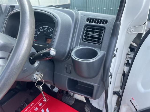 キャリイトラック KCエアコン・パワステ パートタイム4WD・オートマ・5AGS・エアコン・パワーステアリング・AM/FMラジオ・Wエアーバッグ・ABS・2nd発進・ヘッドライトレベライザー(19枚目)