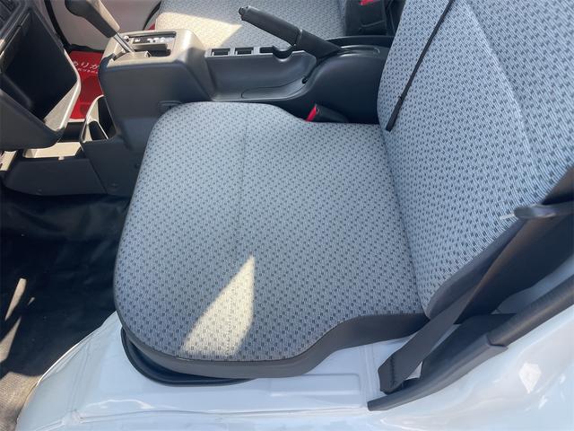 キャリイトラック KCエアコン・パワステ パートタイム4WD・オートマ・5AGS・エアコン・パワーステアリング・AM/FMラジオ・Wエアーバッグ・ABS・2nd発進・ヘッドライトレベライザー(27枚目)
