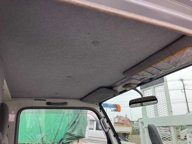 タイタントラック 　平ボディ　１．５ｔ　後Ｗタイヤ　フロアＡＴ　ラジオオーディオ　運転席エアバッグ　エアコン　パワステ　パワーウィンドウ　ＡＢＳ　ターボ　キーレス（12枚目）