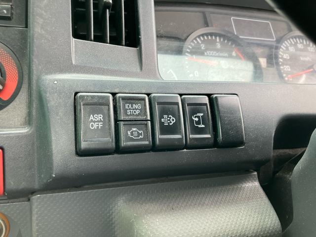 タイタントラック 　平ボディ　１．５ｔ　後Ｗタイヤ　フロアＡＴ　ラジオオーディオ　運転席エアバッグ　エアコン　パワステ　パワーウィンドウ　ＡＢＳ　ターボ　キーレス（22枚目）