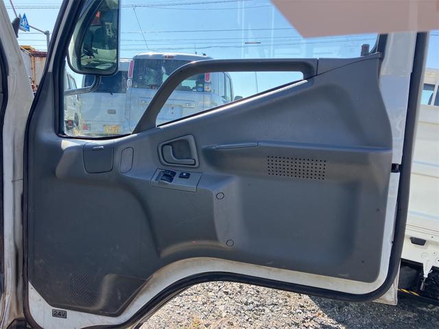 キャンター トラック 4段クレーン MT ETC エアコン パワーステアリング パワーウィンドウ 運転席エアバッグ(25枚目)
