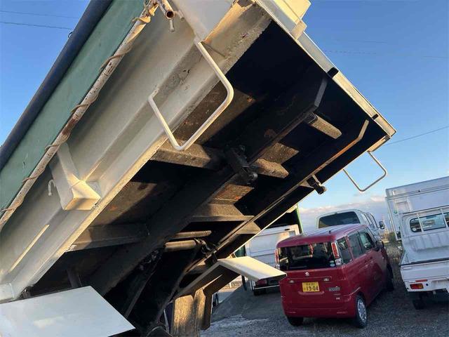 キャンター 5速マニュアル ダンプクレーン タダノ3段クレーン 後輪ダブル ETC エアコン パワーウィンドウ 運転席エアバッグ(20枚目)