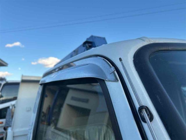 キャンター 5速マニュアル ダンプクレーン タダノ3段クレーン 後輪ダブル ETC エアコン パワーウィンドウ 運転席エアバッグ(38枚目)
