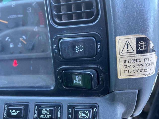 キャンター 5速マニュアル ダンプクレーン タダノ3段クレーン 後輪ダブル ETC エアコン パワーウィンドウ 運転席エアバッグ(43枚目)