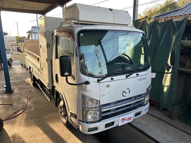 タイタントラック 　トラック　ロング　パワーゲート　ターボ　ＡＴ　後輪ダブル　電動格納ミラー　エアコン　パワーウィンドウ　運転席エアバッグ（4枚目）