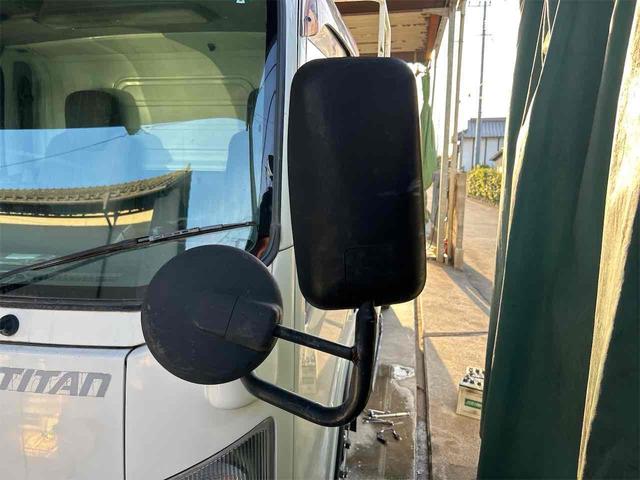 タイタントラック 　トラック　ロング　パワーゲート　ターボ　ＡＴ　後輪ダブル　電動格納ミラー　エアコン　パワーウィンドウ　運転席エアバッグ（28枚目）